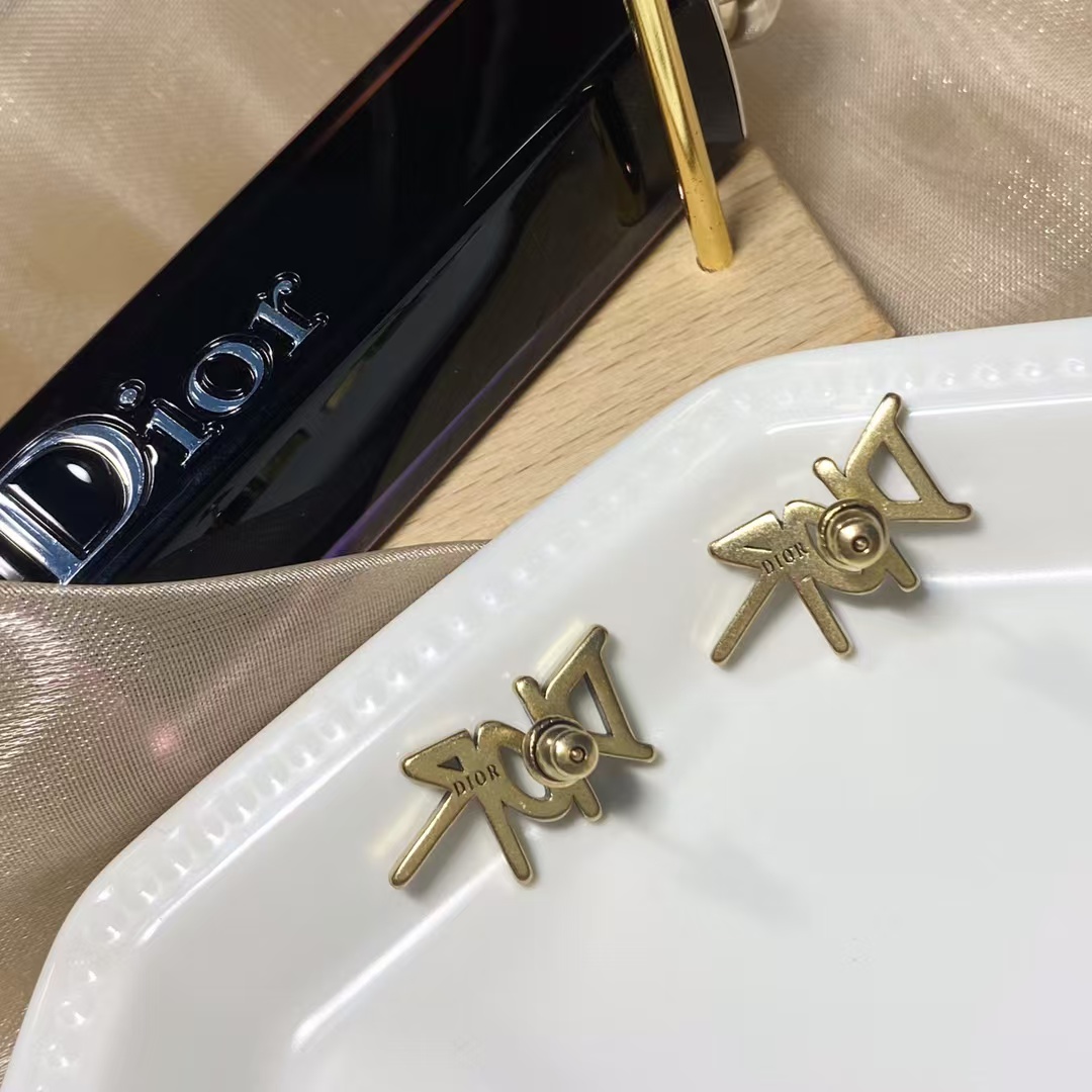 Dior Letters Stud Earrings - Best Replica Jewelry™