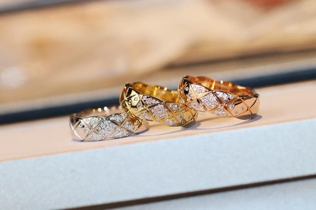 Chanel Diamond Coco Crush Ring - Wide - Best Replica Jewelry™
