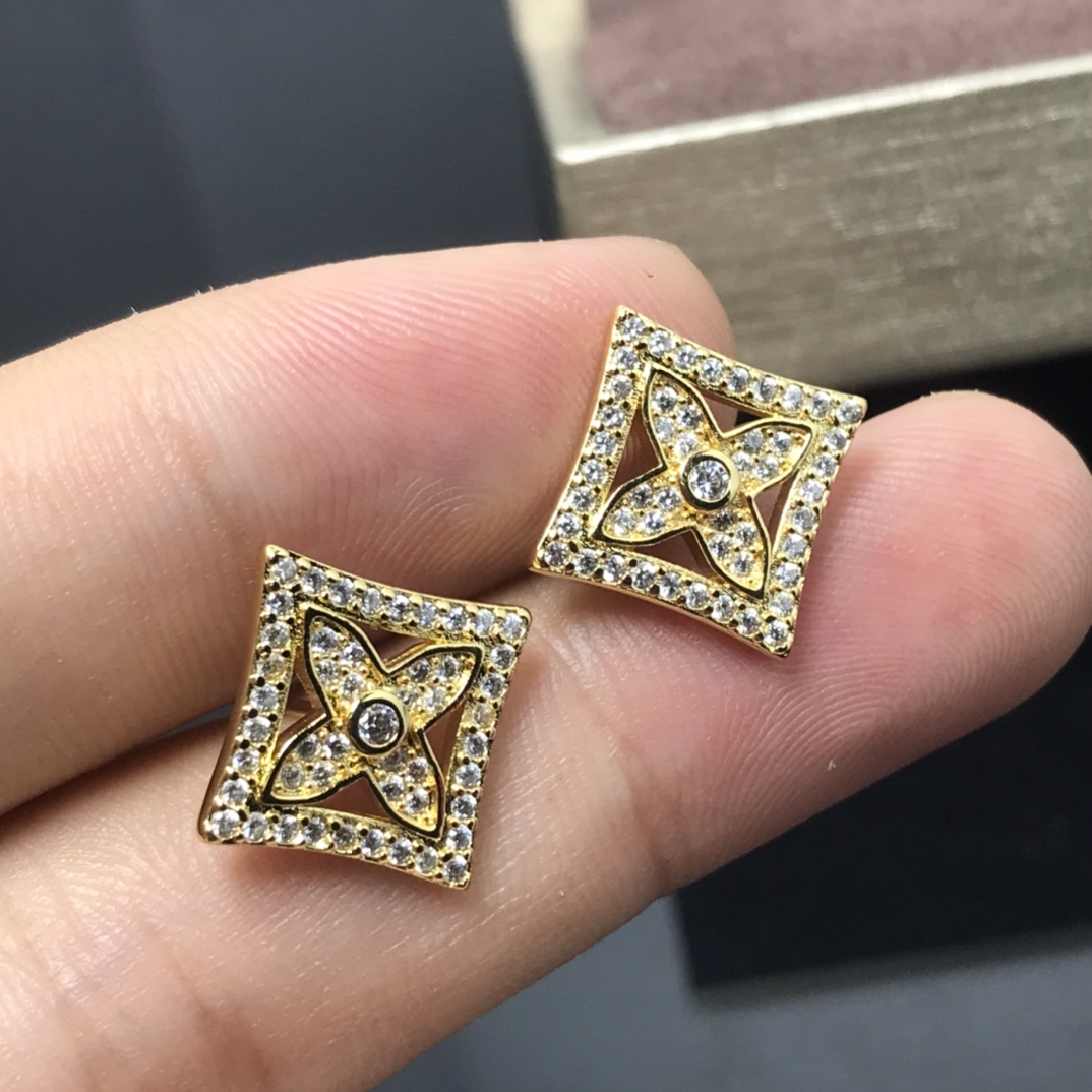 Louis Vuitton Full Diamond Paved Blossom Stud Earrings - Best Replica Jewelry™