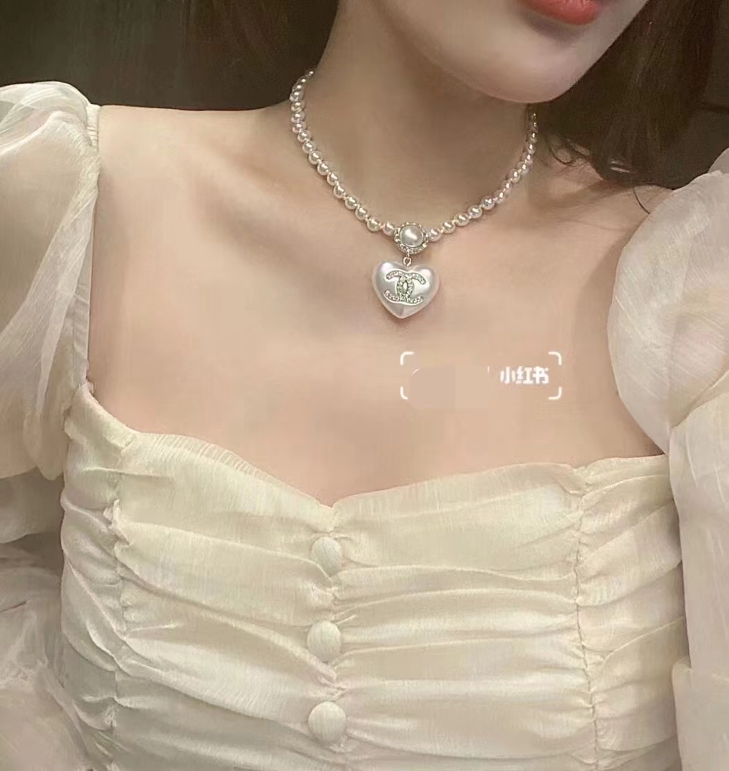 Chanel Princess Style Heart Pendant Pearl Necklace - Best Replica Jewelry™