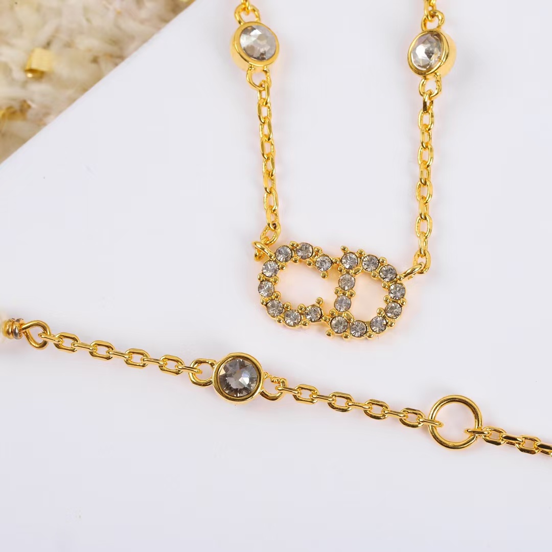 Dior CD Diamond Bracelet - Best Replica Jewelry™