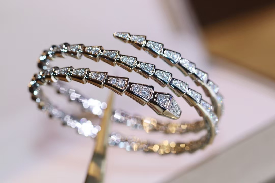 Bvlgari Serpenti Viper Bangle Bracelet - Full Diamond - Best Replica Jewelry™