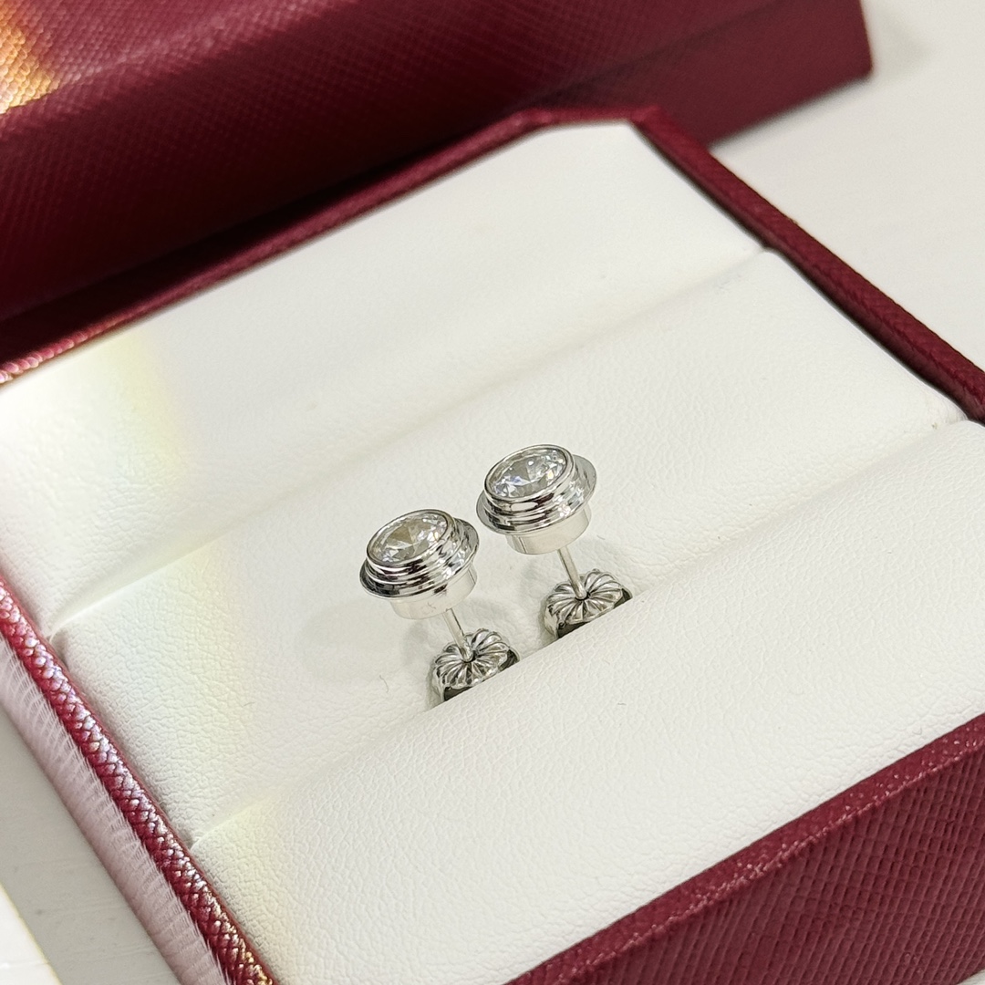 Cartier Minimalistic Single Diamond Necklace Earring Studs - Best Replica Jewelry™