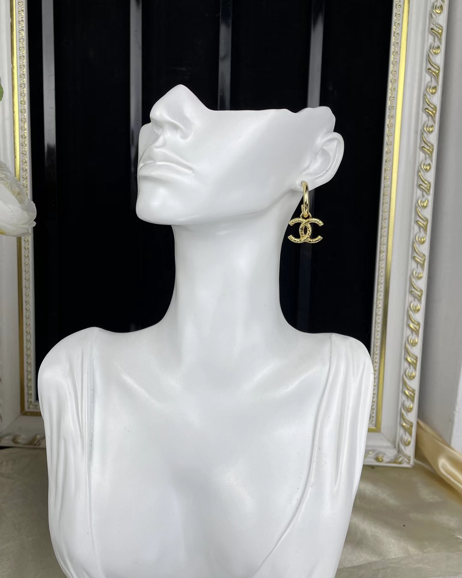 Chanel Golden Double C Earrings - Best Replica Jewelry™