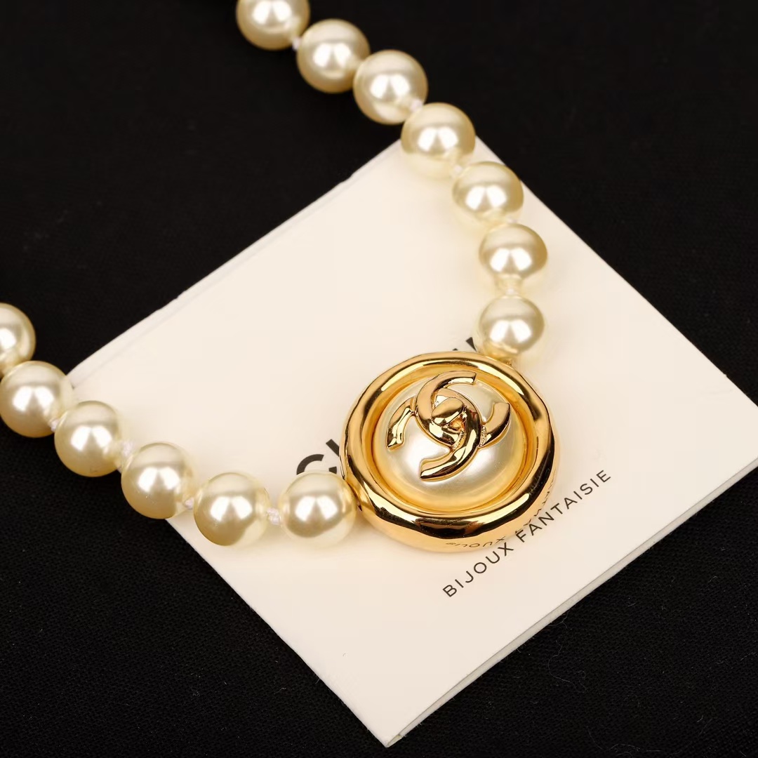Chanel Enhancer Double C Pendant Pearl Choker Necklace - Best Replica Jewelry™