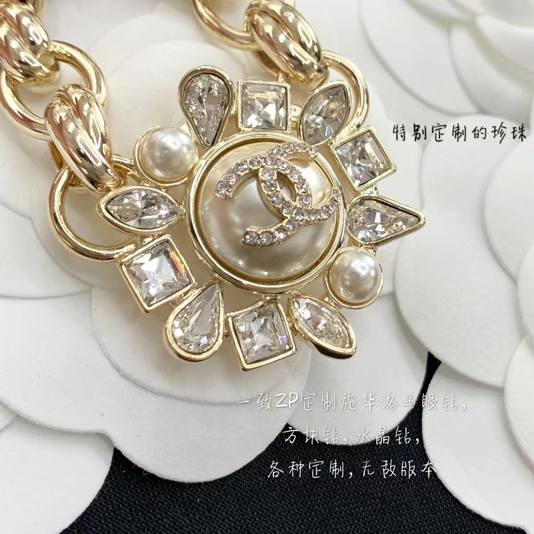 Chanel Thick Cuban Chain Flower Pendant Choker Necklace - Best Replica Jewelry™