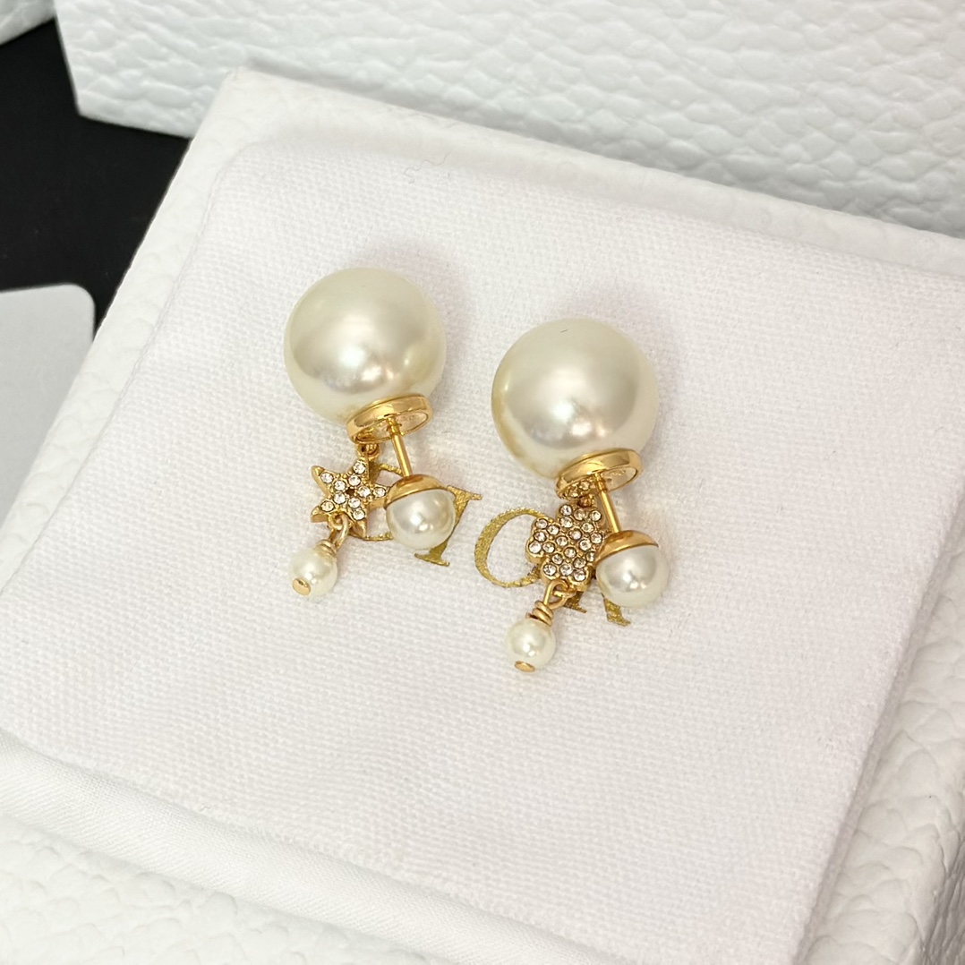 Dior Asymmetric Star Clover Dangle Pearl Earrings - Best Replica Jewelry™