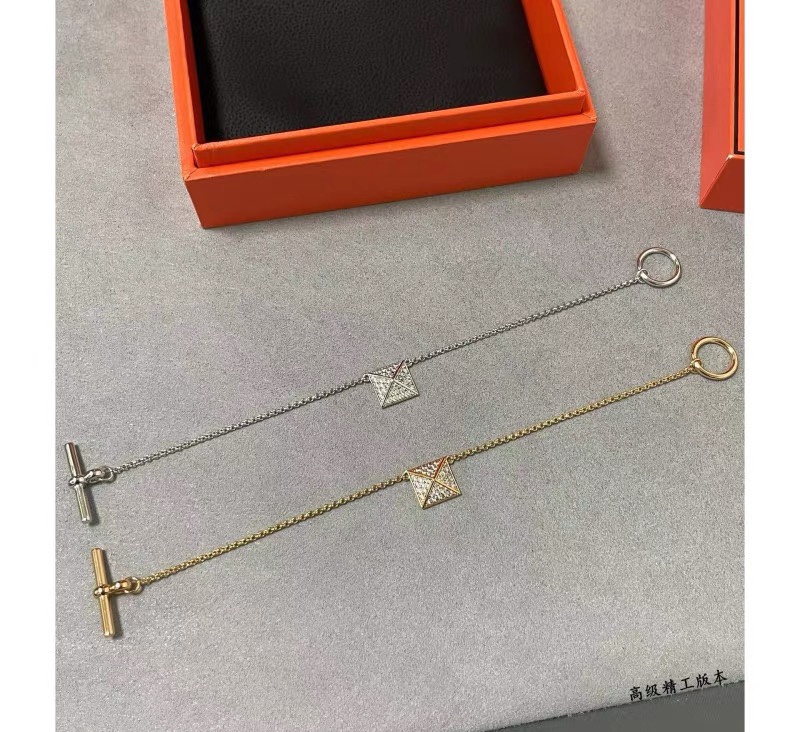 Hermes Square Rivet Bracelet - Best Replica Jewelry™