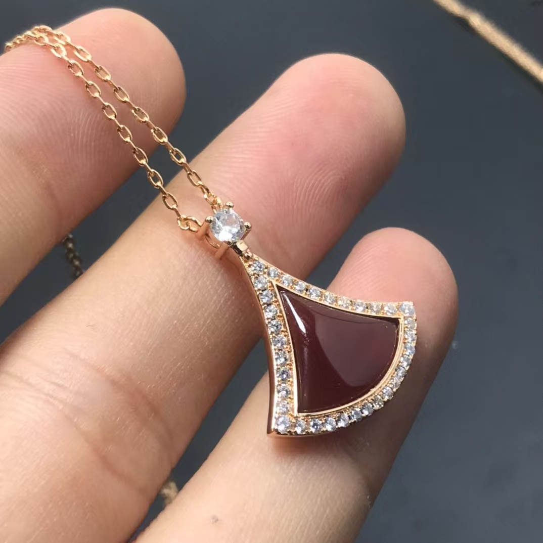 Bvlgari Divas' Dream Necklace - Best Replica Jewelry™