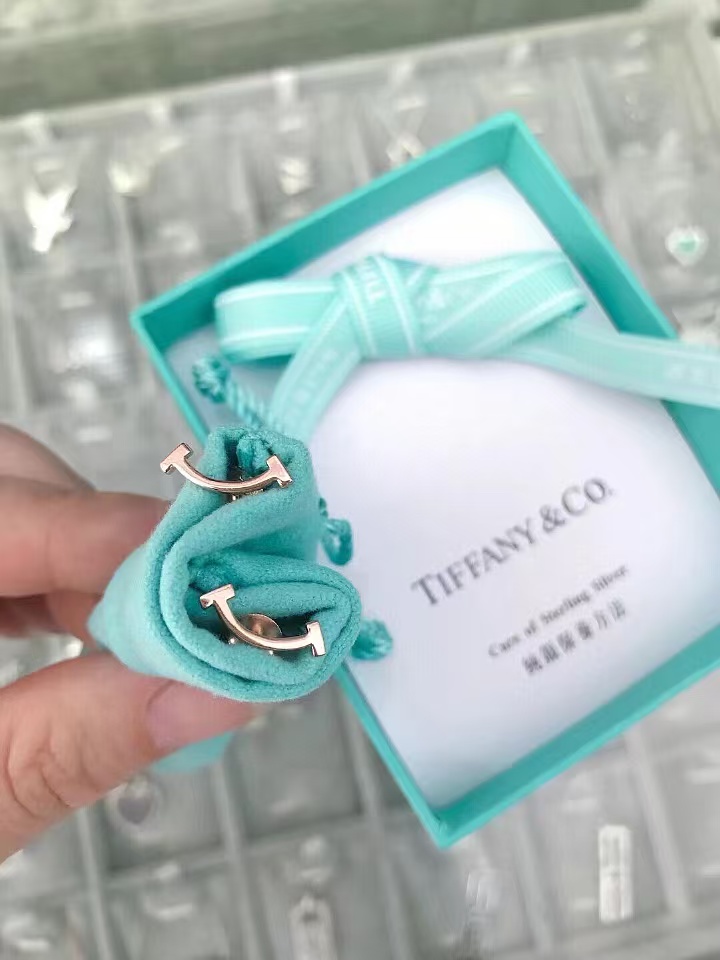 Tiffany T Smile Earrings - Best Replica Jewelry™