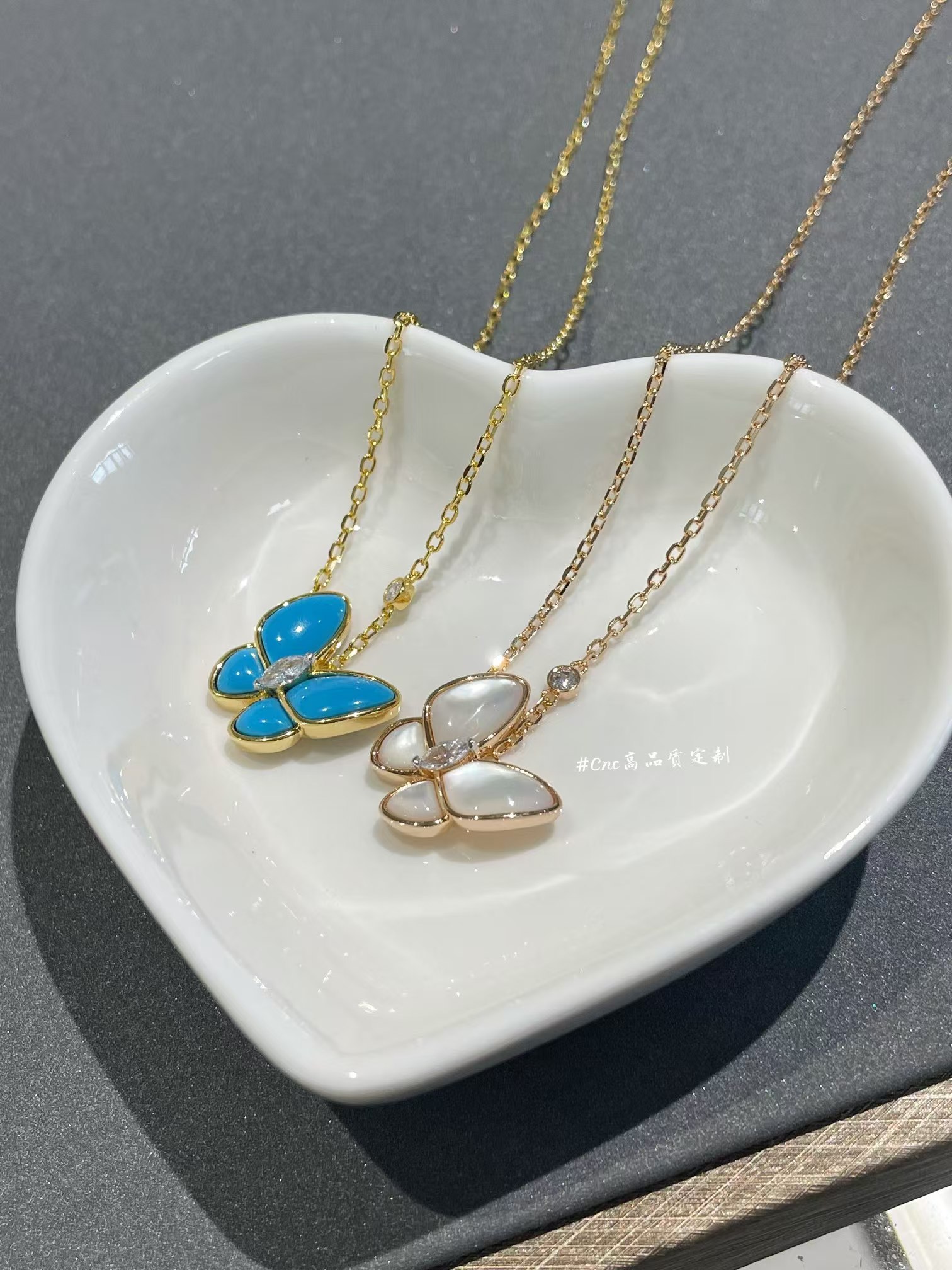 VCA Two Butterfly Pendant Necklace - Best Replica Jewelry™