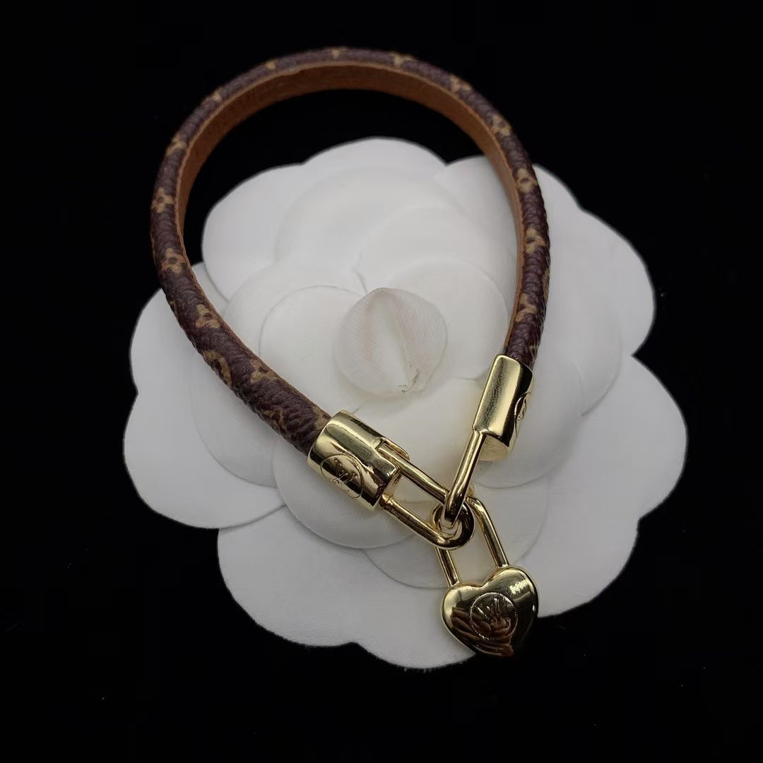 Louis Vuitton Heart Lock Charm Bracelet - Best Replica Jewelry™