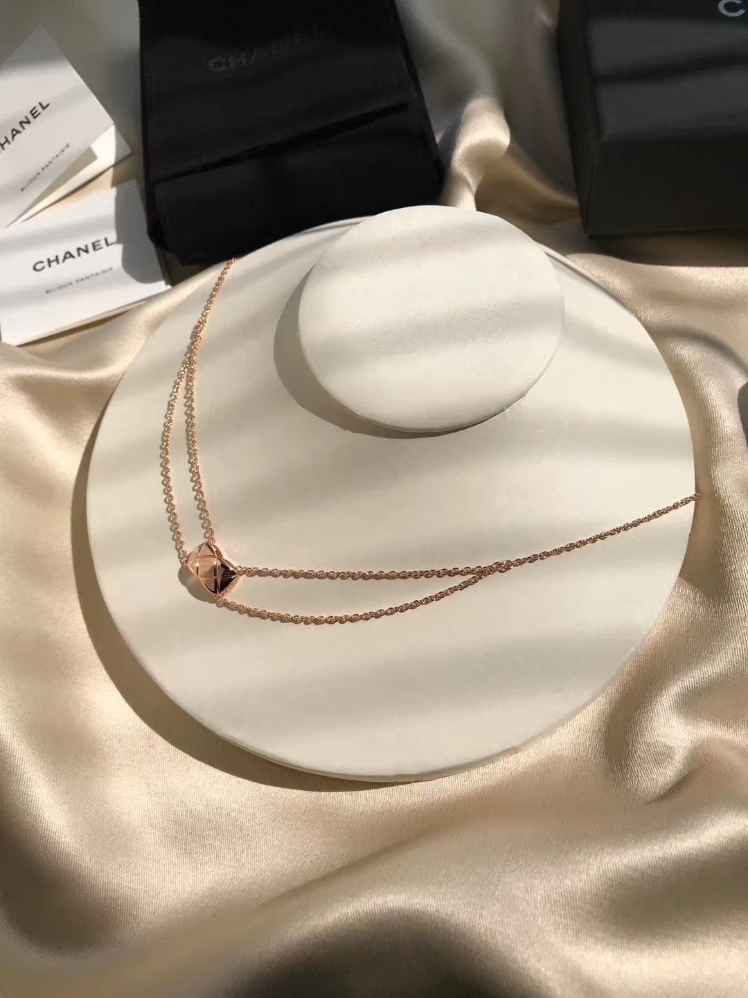Chanel Coco Crush Rose Gold Necklace - Best Replica Jewelry™