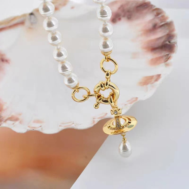 Vivienne Westwood Saturn Pendant Baroque Pearl Necklace - Best Replica Jewelry™