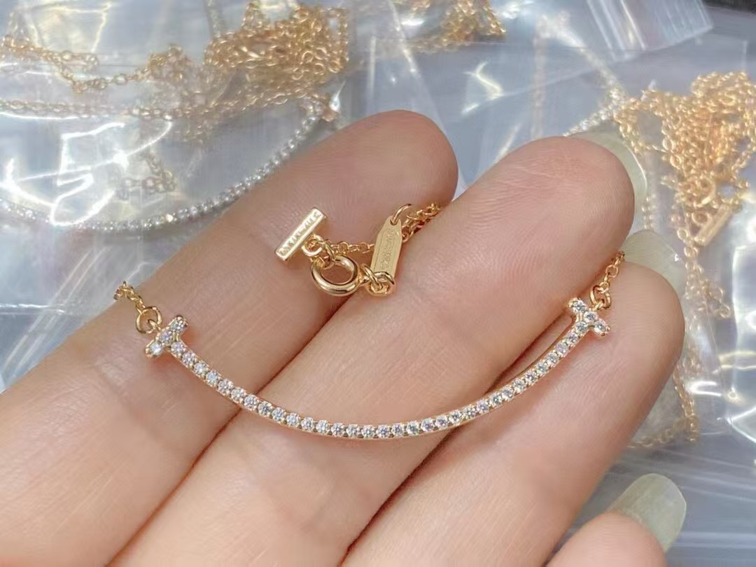 Tiffany T Smile Pendant Necklace - Best Replica Jewelry™