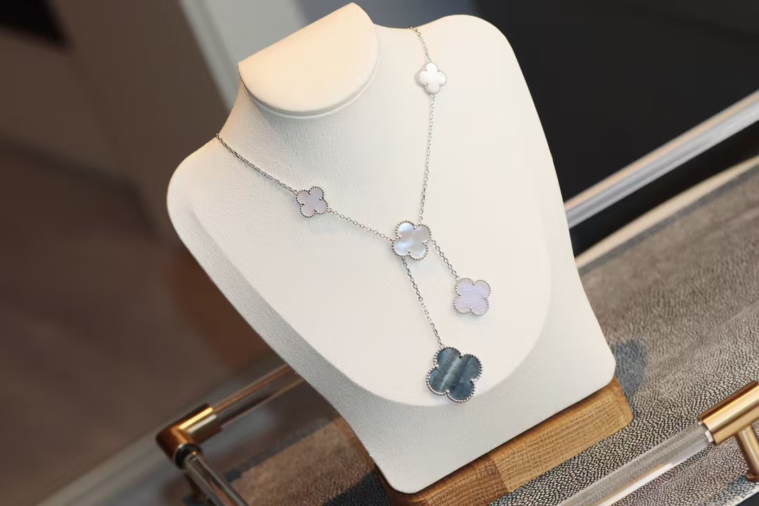 VCA Magic Alhambra Necklace, 6 Motifs - Best Replica Jewelry™