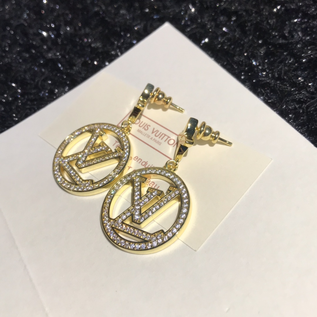 Louis Vuitton Letter Round Dangle Earrings - Best Replica Jewelry™