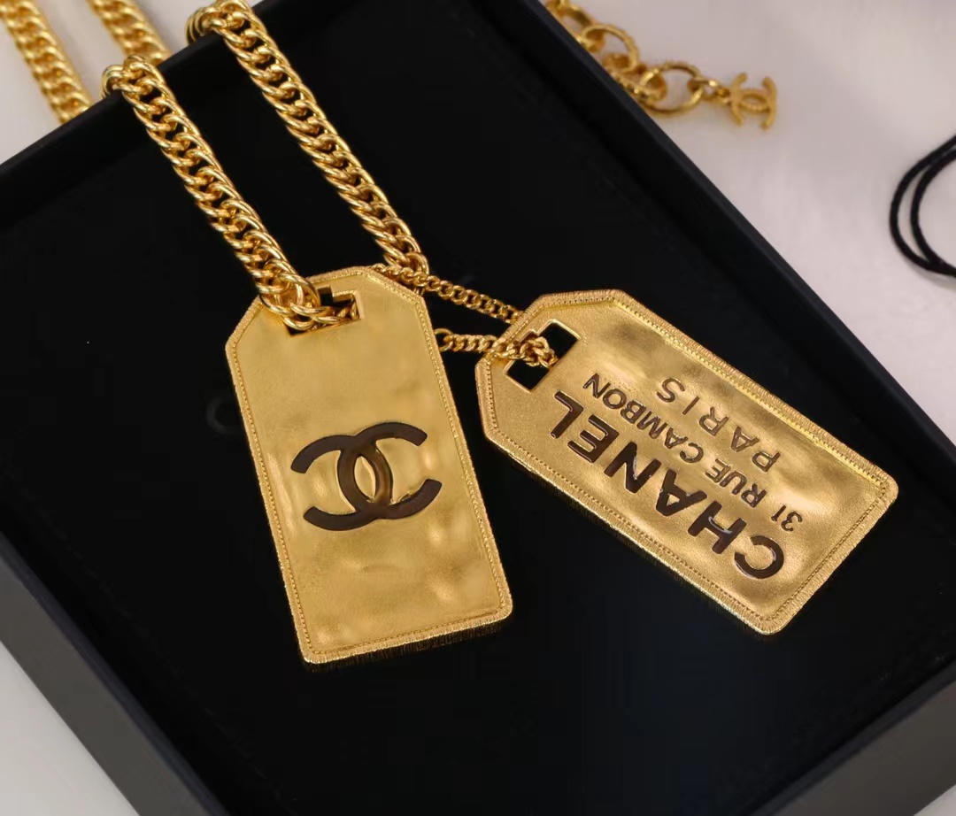 Chanel Unisex Thick Cuban Chain Rectangle Tag Pendant Necklace - Best Replica Jewelry™