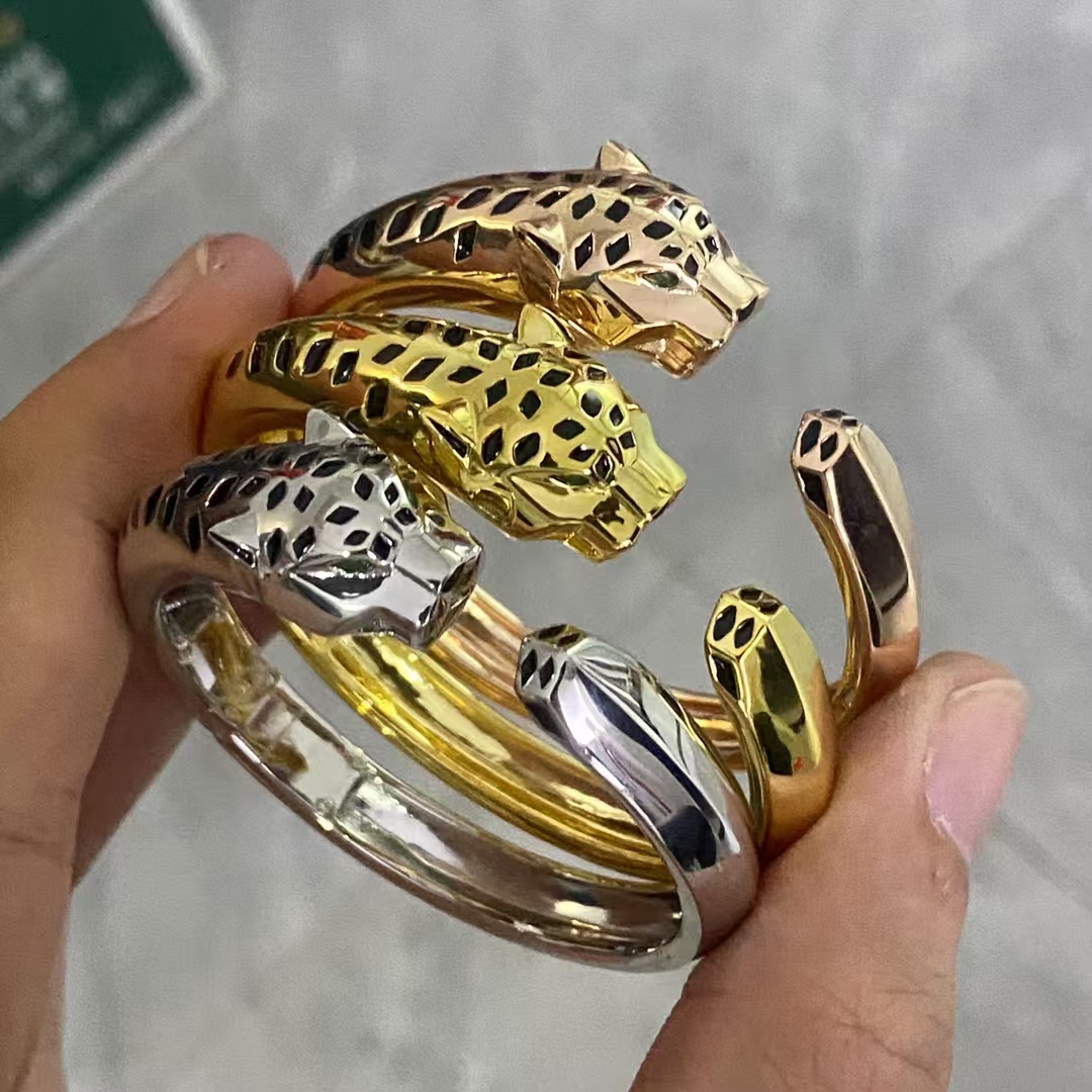 Cartier Leopard Head Panthère de Bracelet Bangle - Best Replica Jewelry™