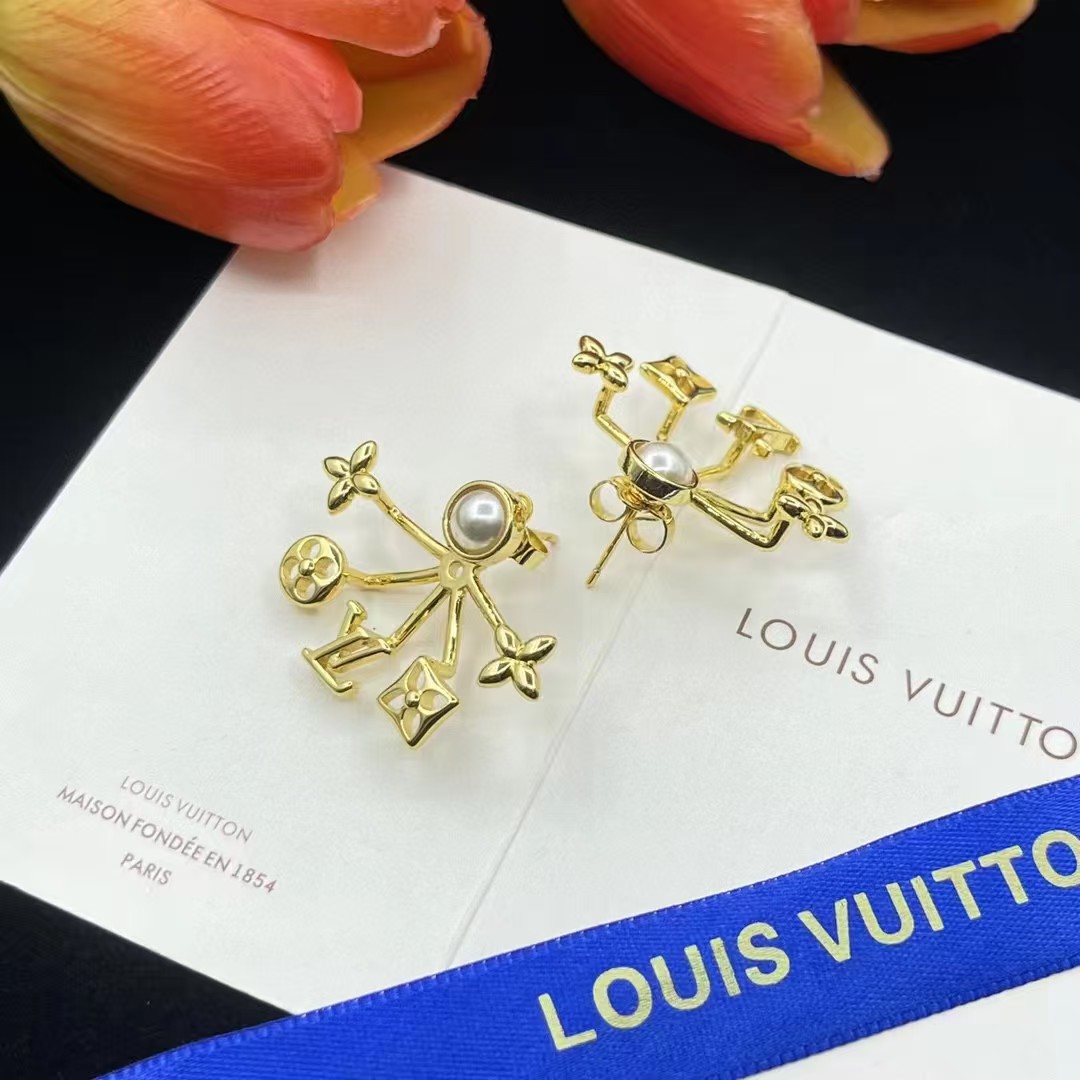 Louis Vuitton Stud Earrings - Best Replica Jewelry™