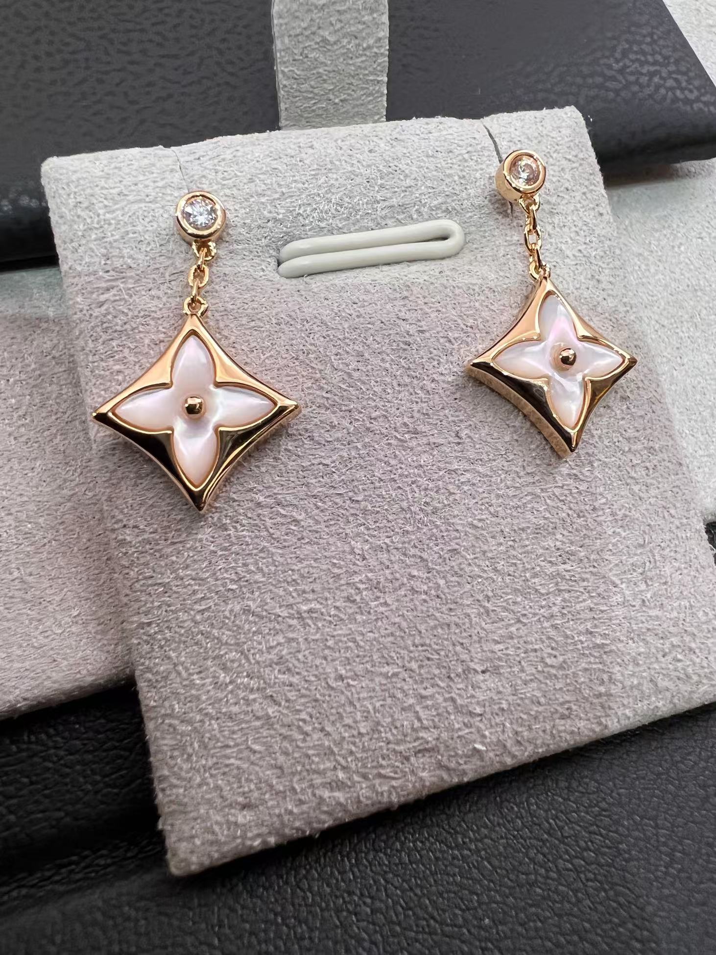 Louis Vuitton Color Blossom BB Star Earring Studs - Best Replica Jewelry™