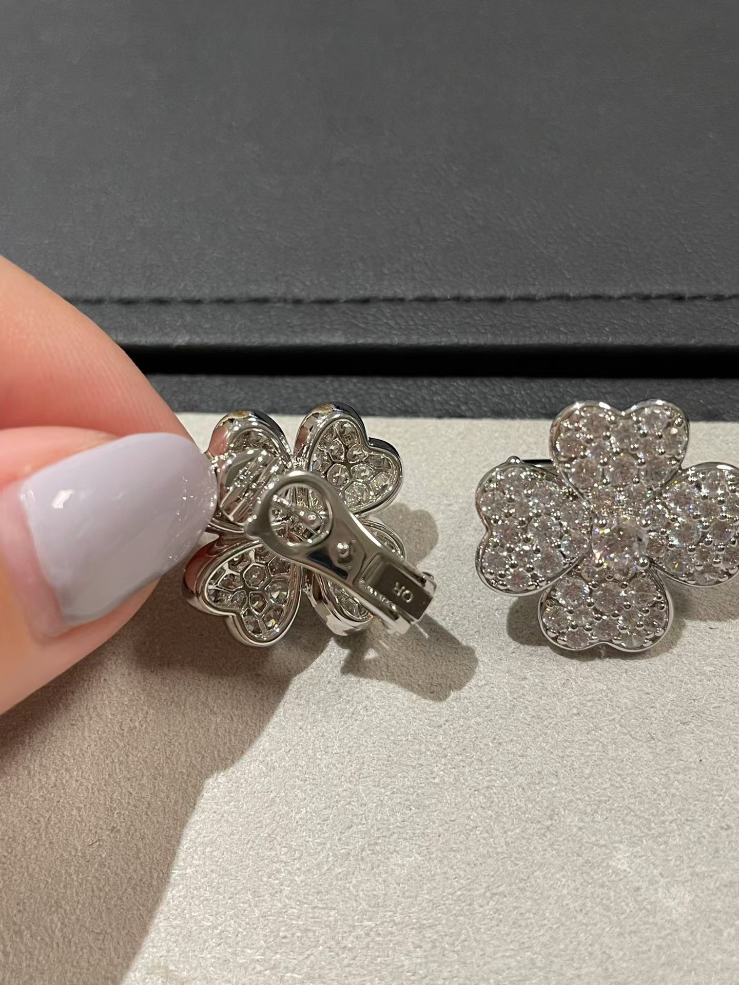 VCA Cosmos Earrings - Small - Best Replica Jewelry™