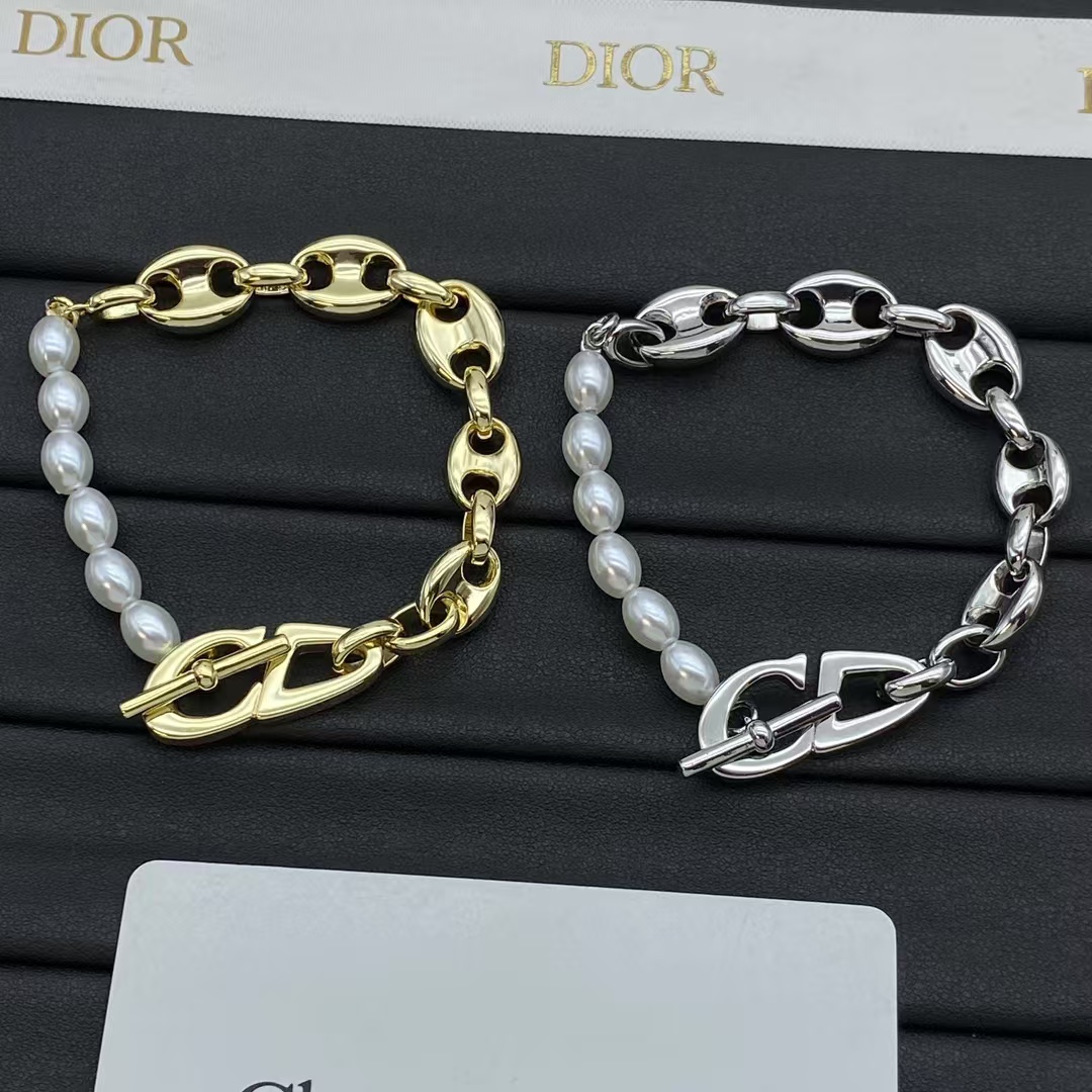 Dior Pearl and Chain Bracelet - Best Replica Jewelry™