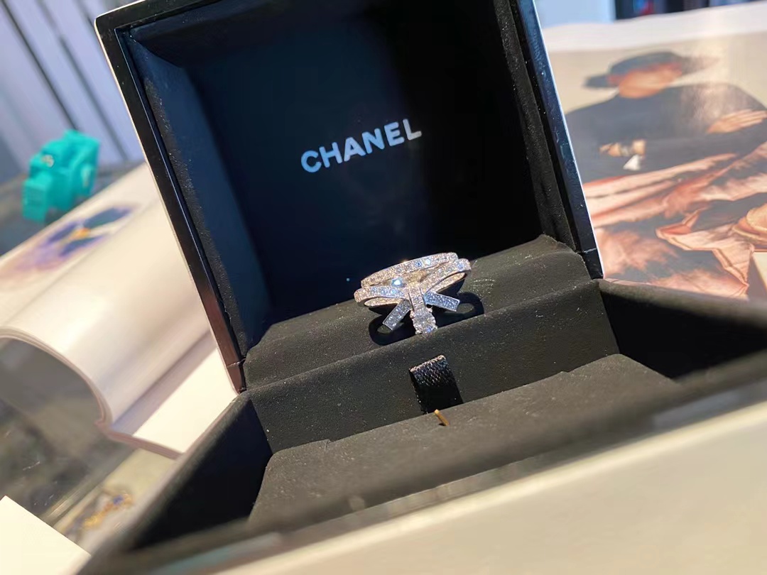Chanel Ruban Bow Ring - Best Replica Jewelry™