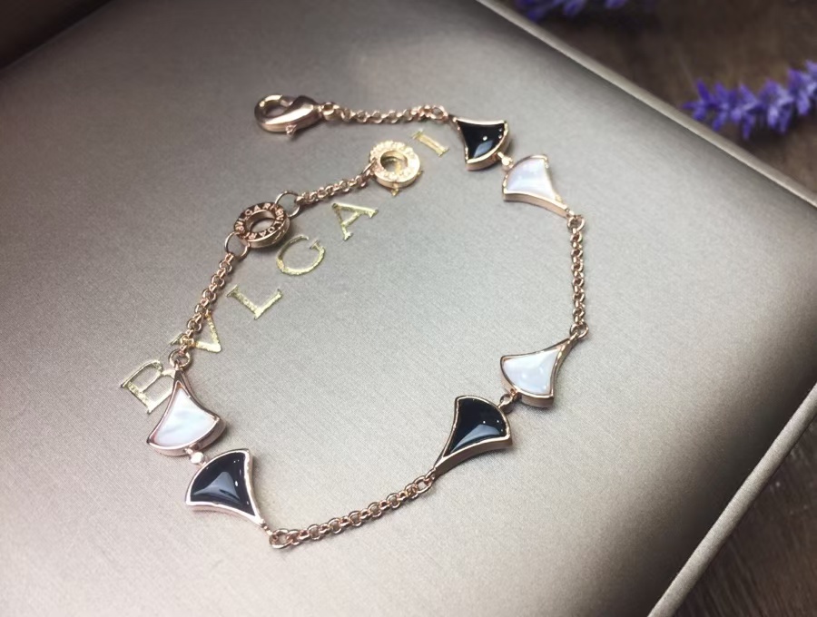 Bvlgari Divas’ Dream Bracelet - Best Replica Jewelry™