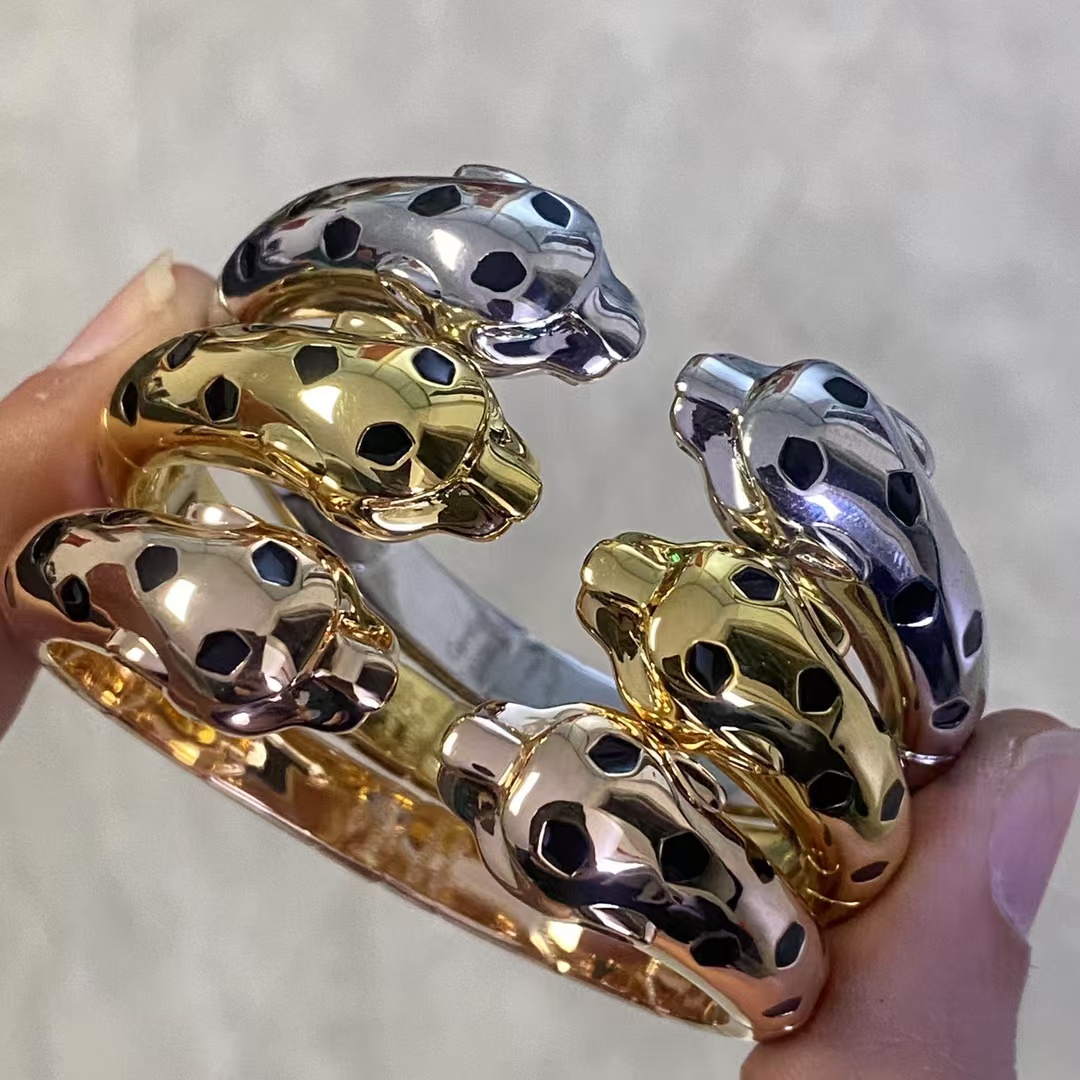 Cartier Leopard Head Panthère de Bracelet Bangle - Best Replica Jewelry™
