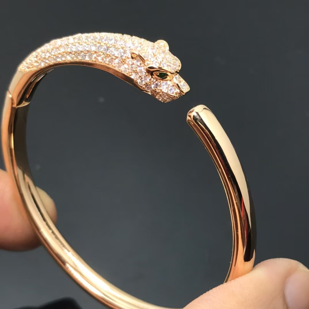 Cartier Leopard Head Panthère de Bracelet Bangle - Best Replica Jewelry™