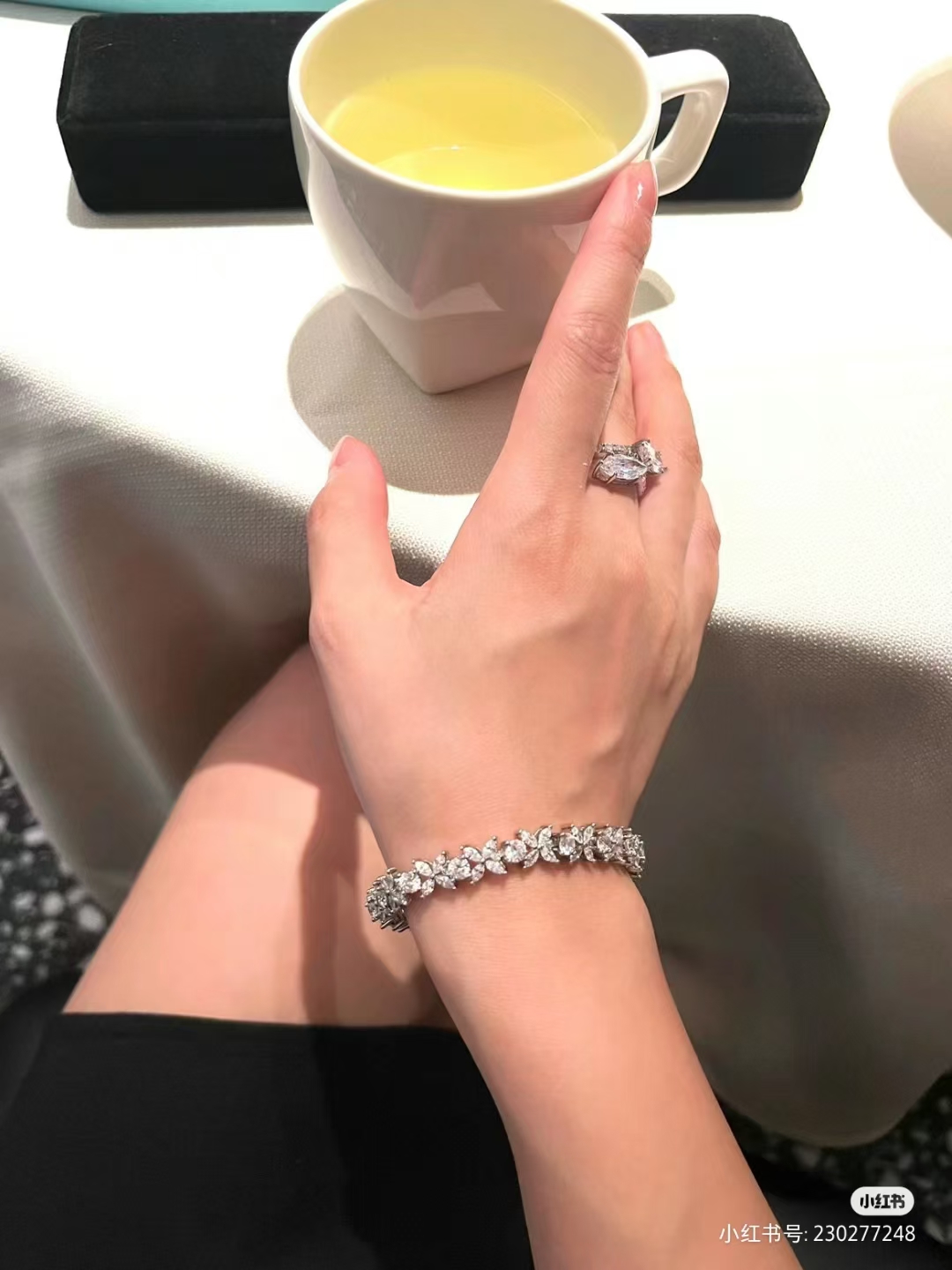 Tiffany Cluster Tennis Bracelet in Platinum with Diamonds - Best Replica Jewelry™