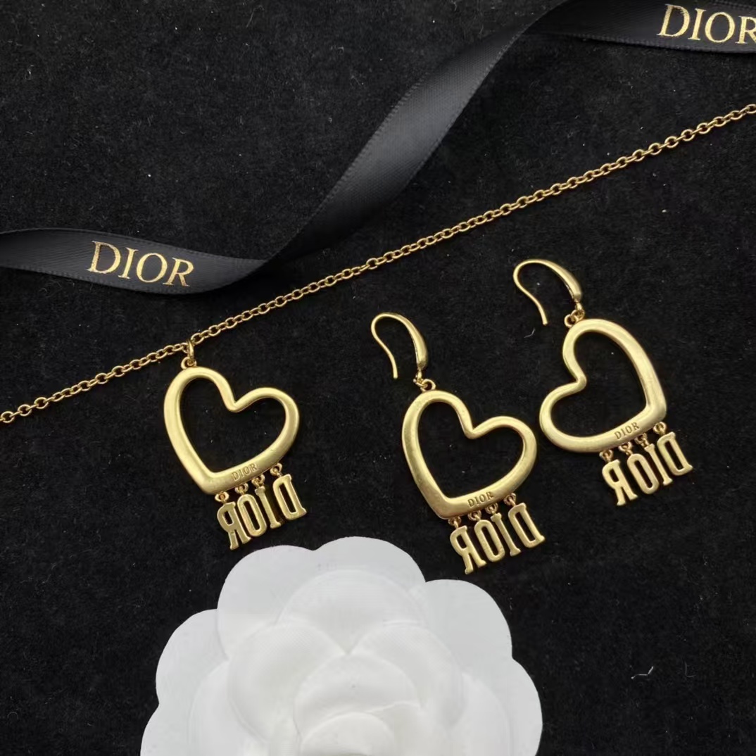 Dior Letters Heart Necklace and Earrings - Best Replica Jewelry™