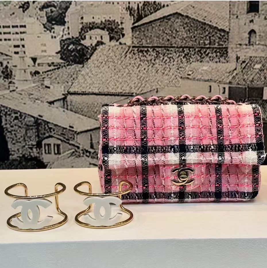 Chanel Open Cuff Funky Exaggerated Geometric Bangle Bracelet - Best Replica Jewelry™