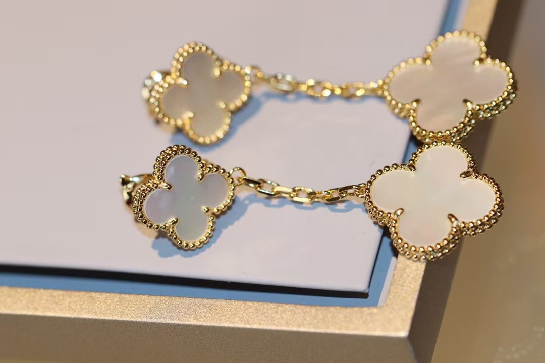 VCA Magic Alhambra Earrings, 2 Motifs - Best Replica Jewelry™