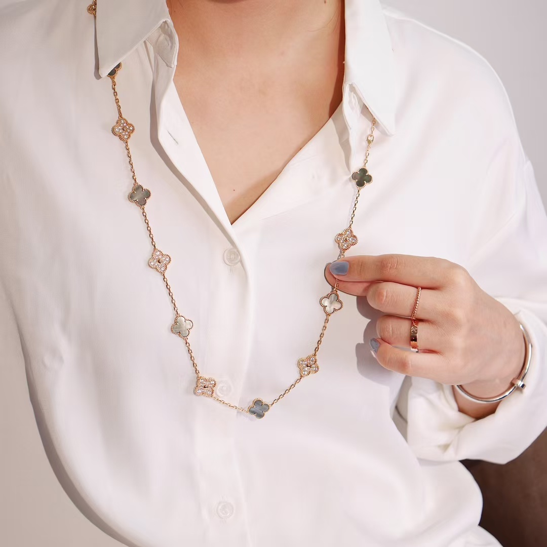 VCA Vintage Alhambra Long Necklace, 20 Motifs - Best Replica Jewelry™