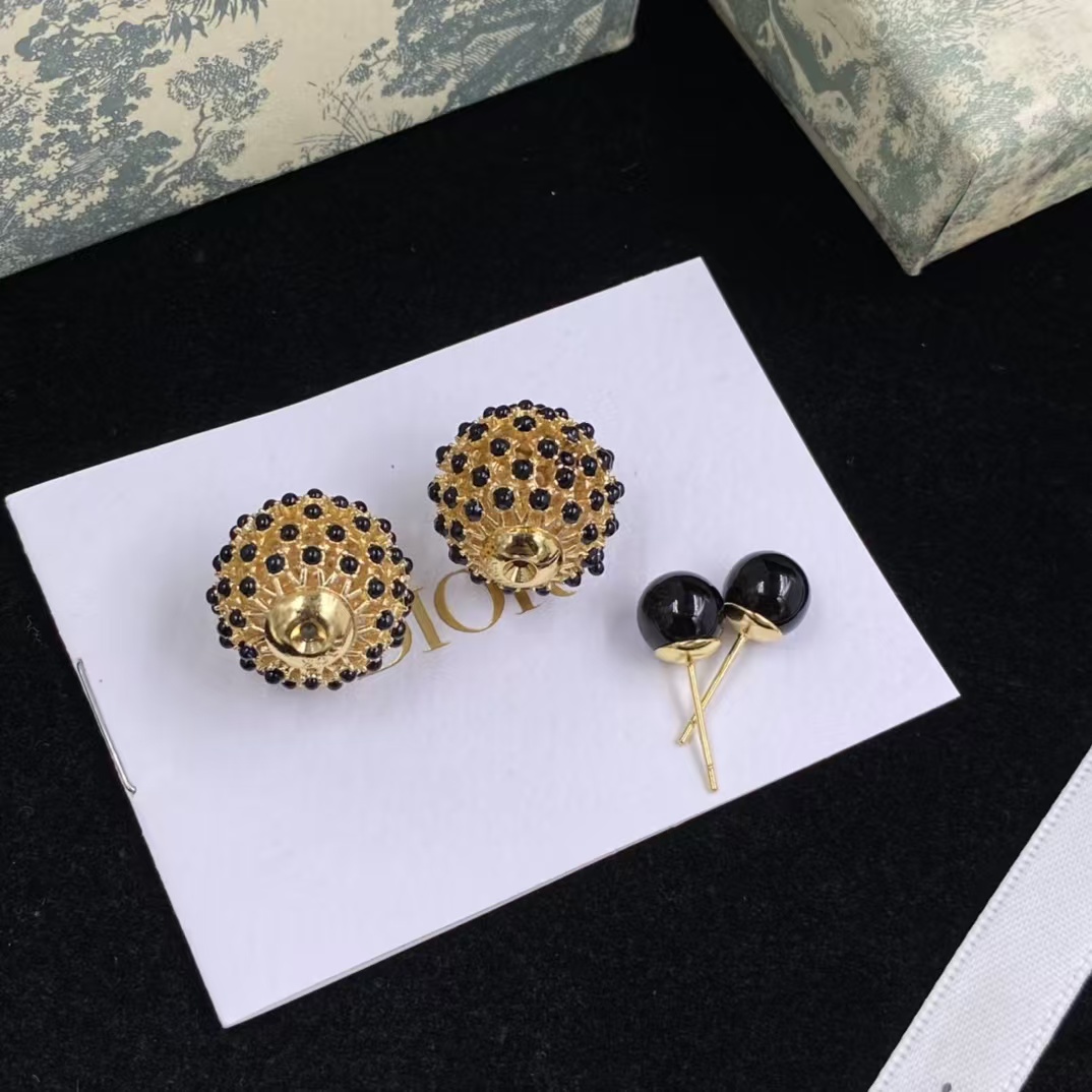 Dior Black Stud Earrings - Best Replica Jewelry™