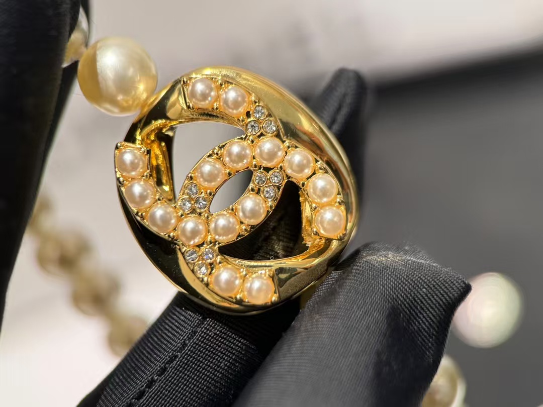 Chanel Round Double C Pendant Pearl Choker Necklace - Best Replica Jewelry™