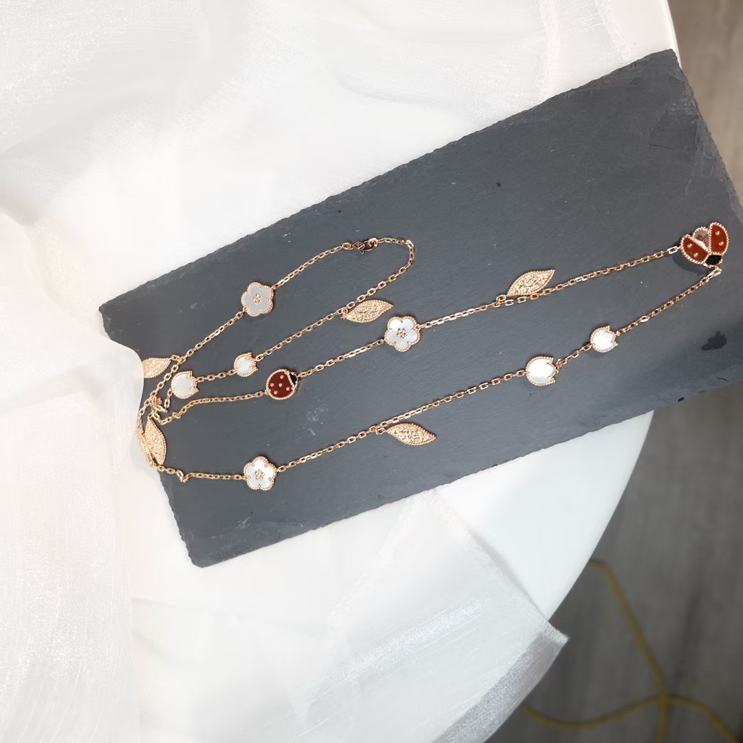 VCA Lucky Spring Long Necklace, 15 Motifs - Best Replica Jewelry™