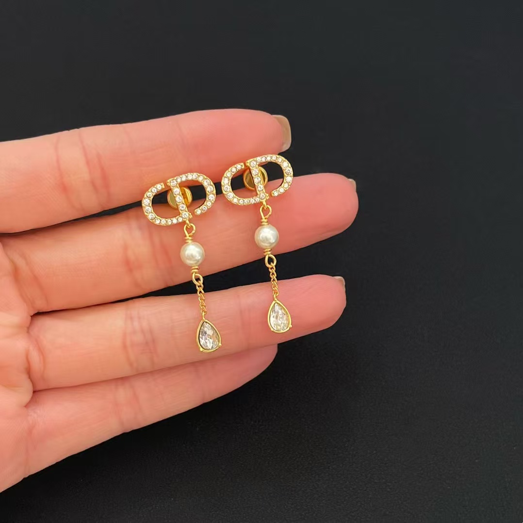 Dior CD Teardrop Pearl Earrings - Best Replica Jewelry™