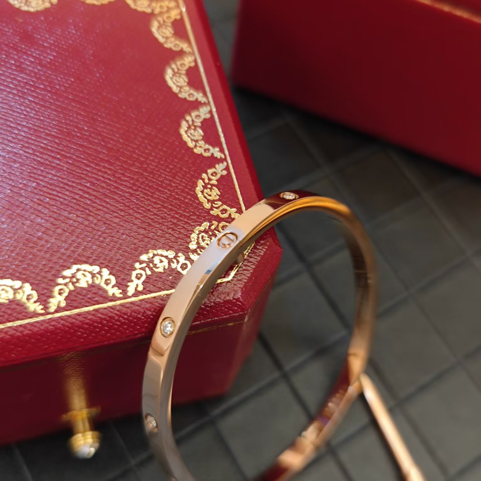 Cartier LOVE Bangle Bracelet - Best Replica Jewelry™