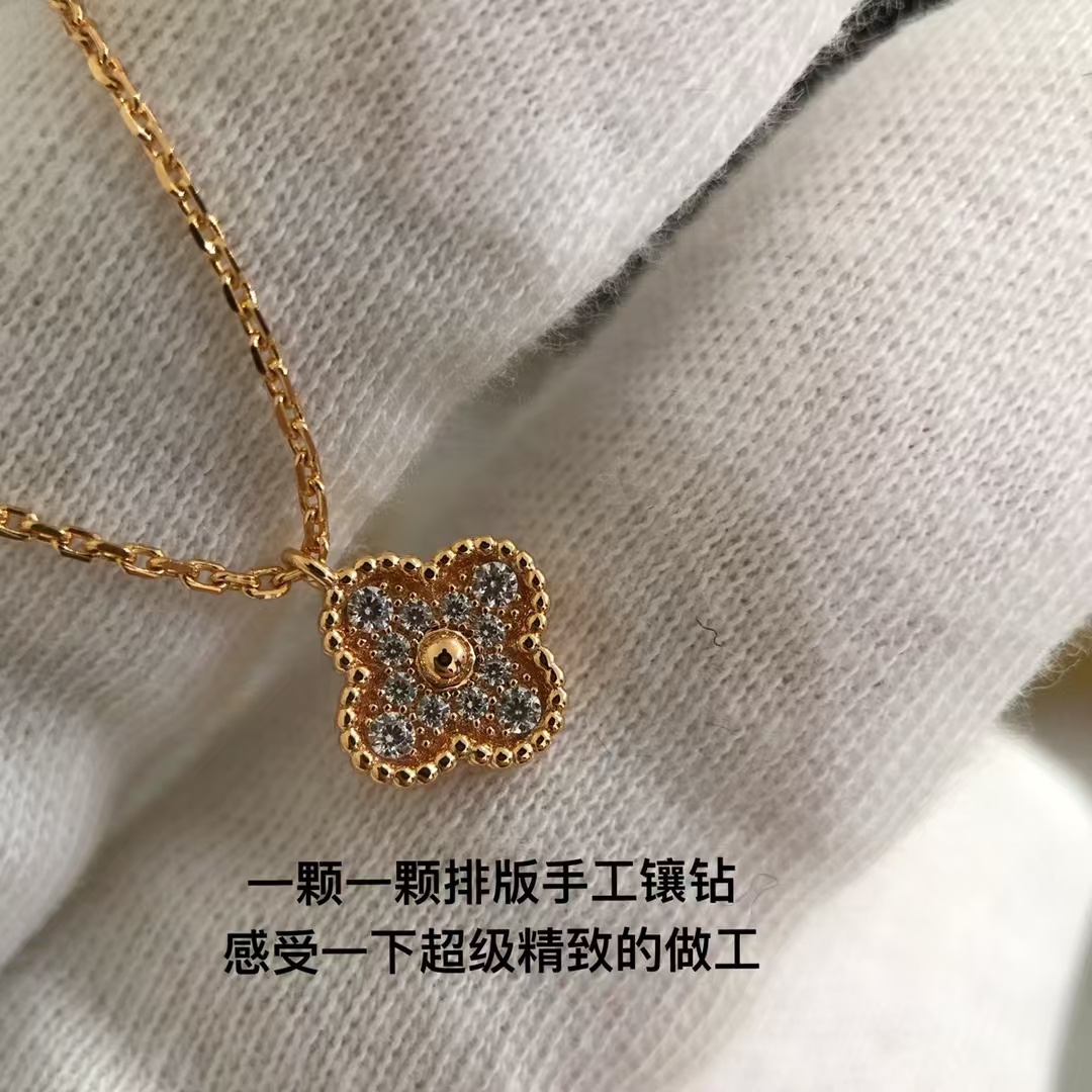 VCA Full Diamond Sweet Alhambra Pendant Necklace - Mini - Best Replica Jewelry™