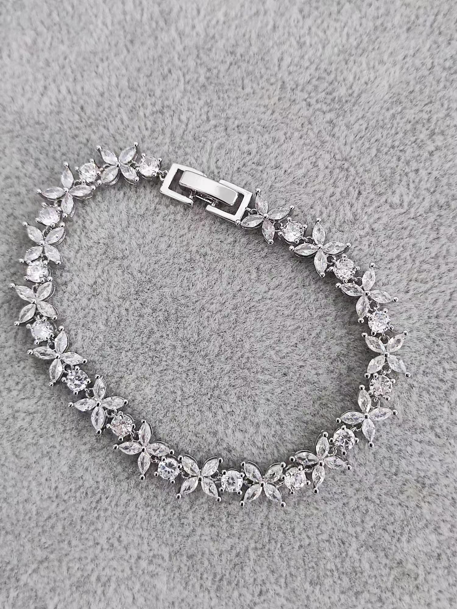 Tiffany Cluster Tennis Bracelet in Platinum with Diamonds - Best Replica Jewelry™