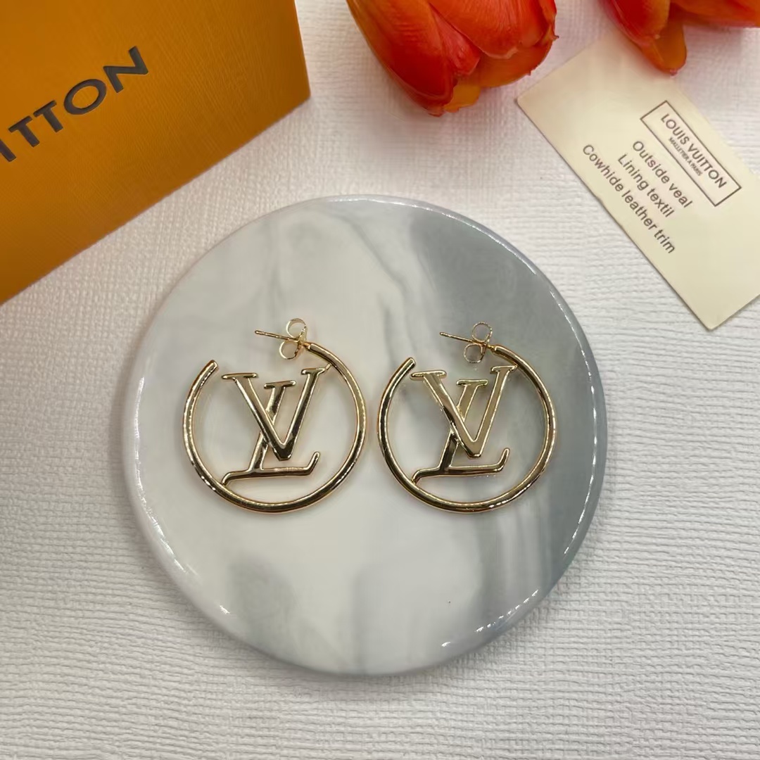 Louis Vuitton Circle LV Letter Earrings - Best Replica Jewelry™