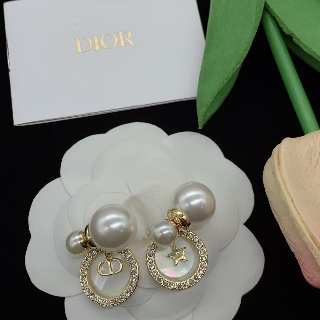 Dior Asymmetric Drop Charms Pearl Earrings - Best Replica Jewelry™