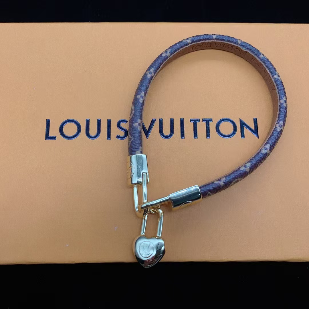 Louis Vuitton Heart Lock Charm Bracelet - Best Replica Jewelry™