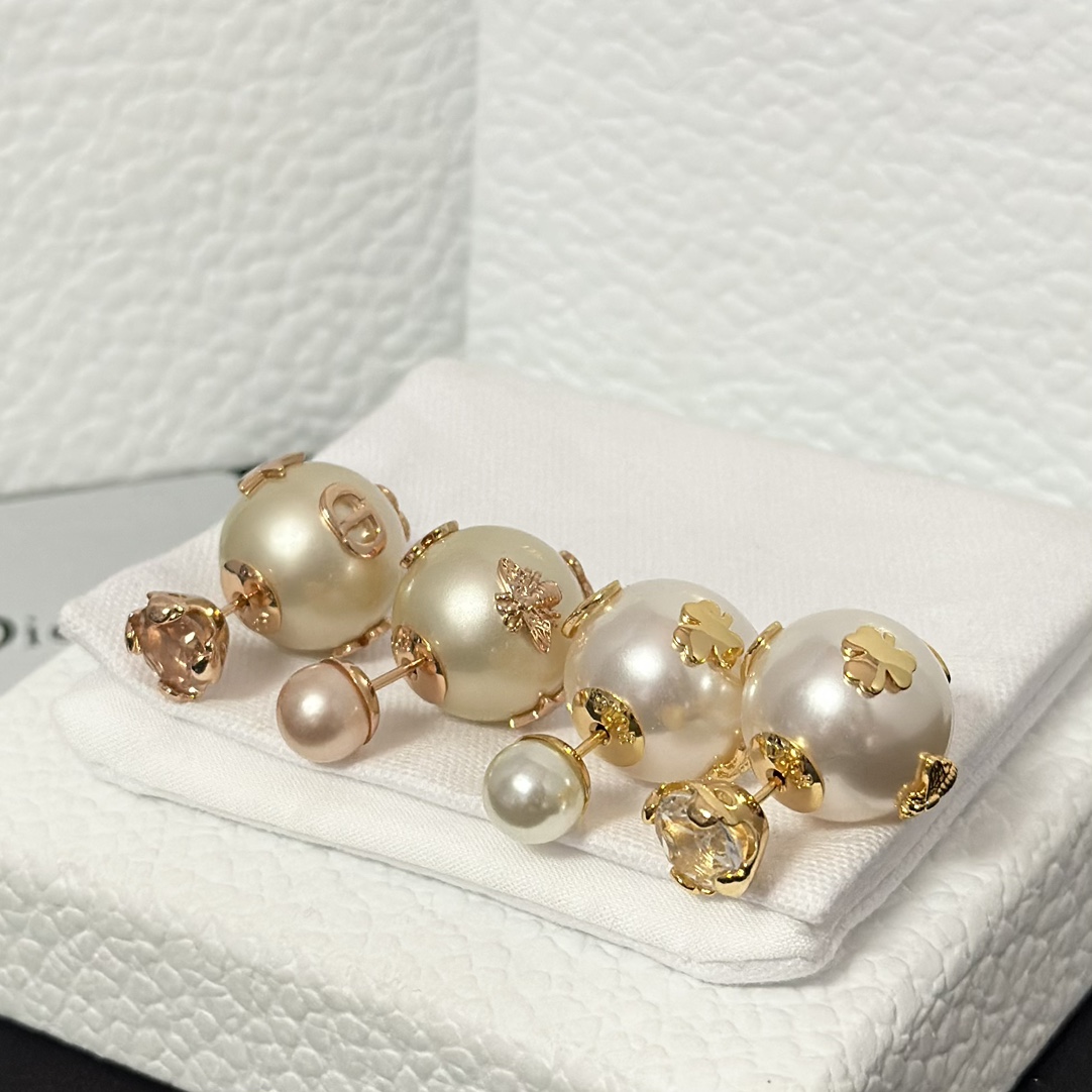 Dior New Two Pearls Stud Earrings - Best Replica Jewelry™