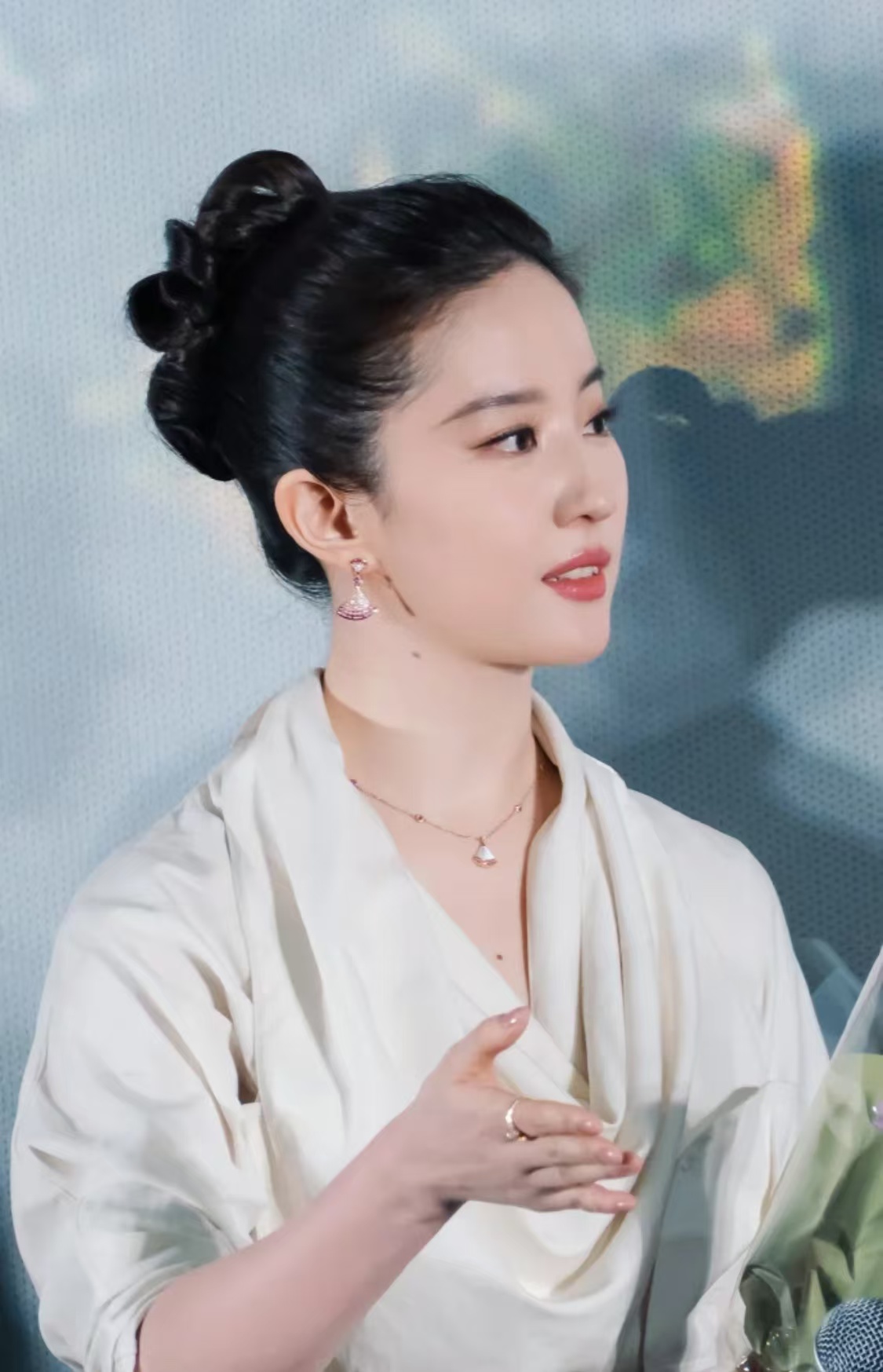 Bvlgari Divas' Dream Necklace - Best Replica Jewelry™