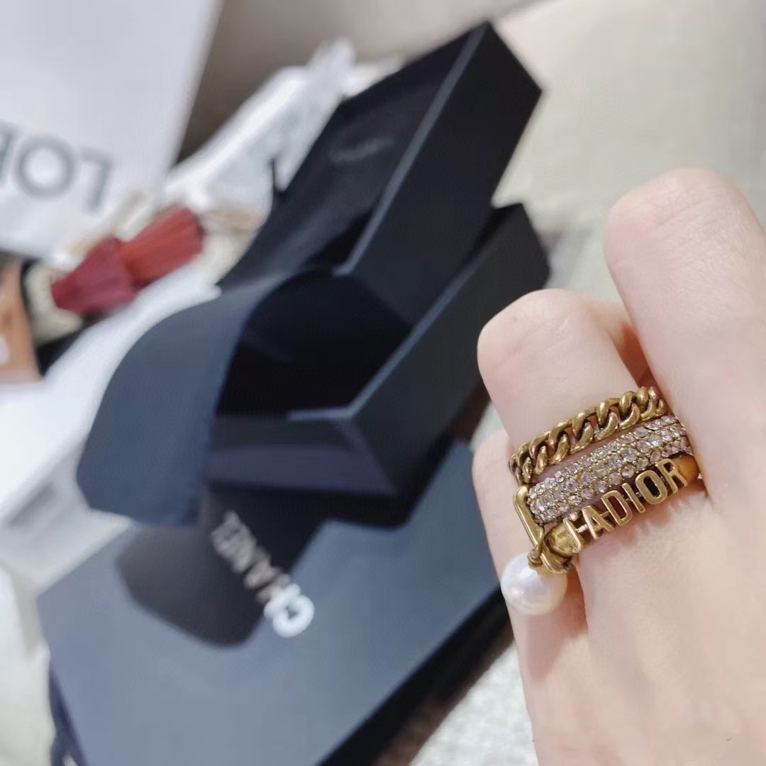 JADIOR 3 Layers Pearl Dangle Ring - Best Replica Jewelry™