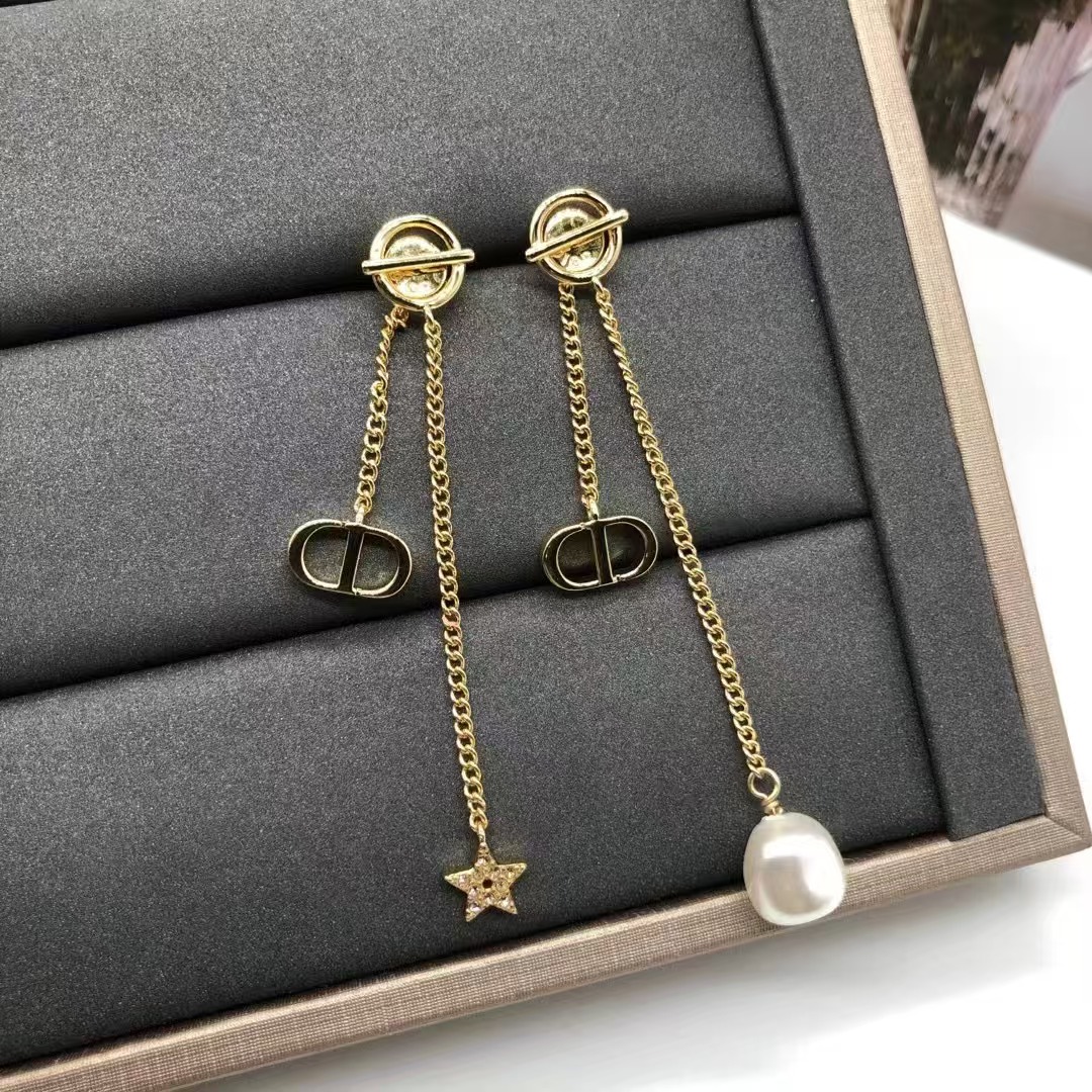Dior Asymmetric Star Pearl Dangle Long Earrings - Best Replica Jewelry™